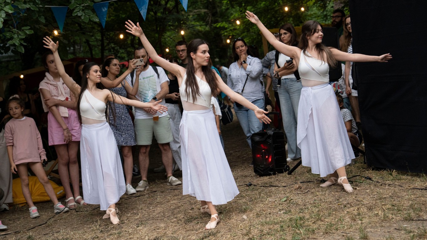 617519890_930399946326258_272397372953331885_n